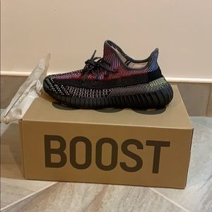 Yeezy Boost 350 V2